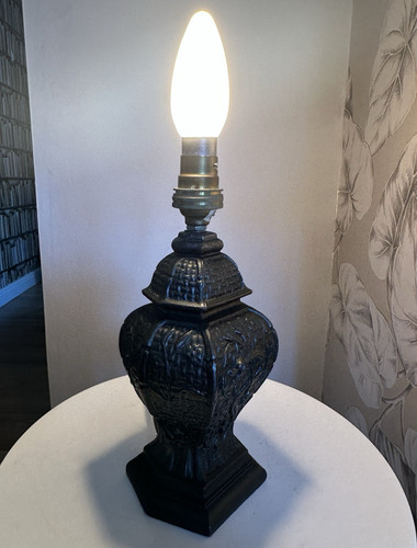 Black metal table lamp - black,