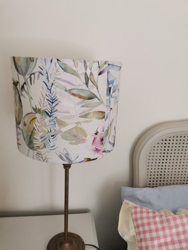 Table lamp base - table, shape
