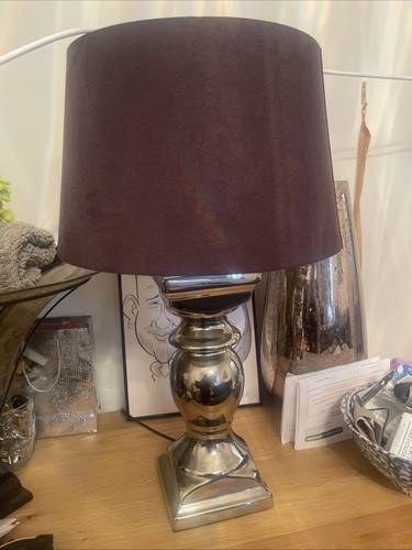 Stunning solid base table - solid, lamp